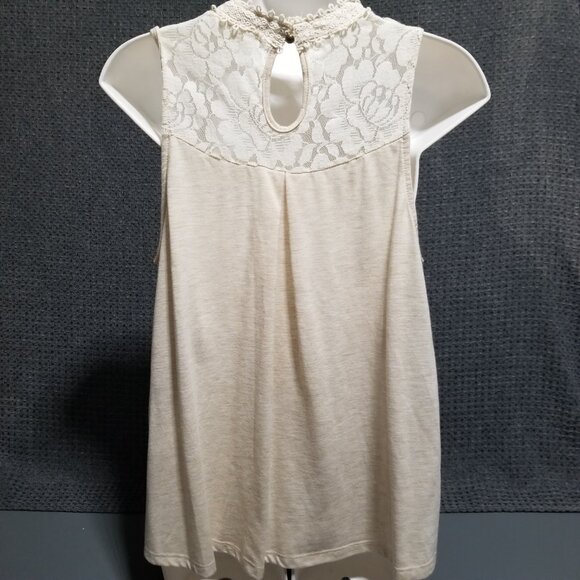 Taylor & Sage Women's Blouse Size XL Floral Lace Accents Sleeveless - Picture 5 of 7